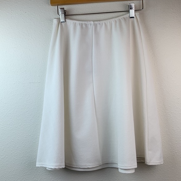 NWT Boohoo ivory strapless long line bandeau tunic + flare leg pull on pants set - Picture 6 of 11